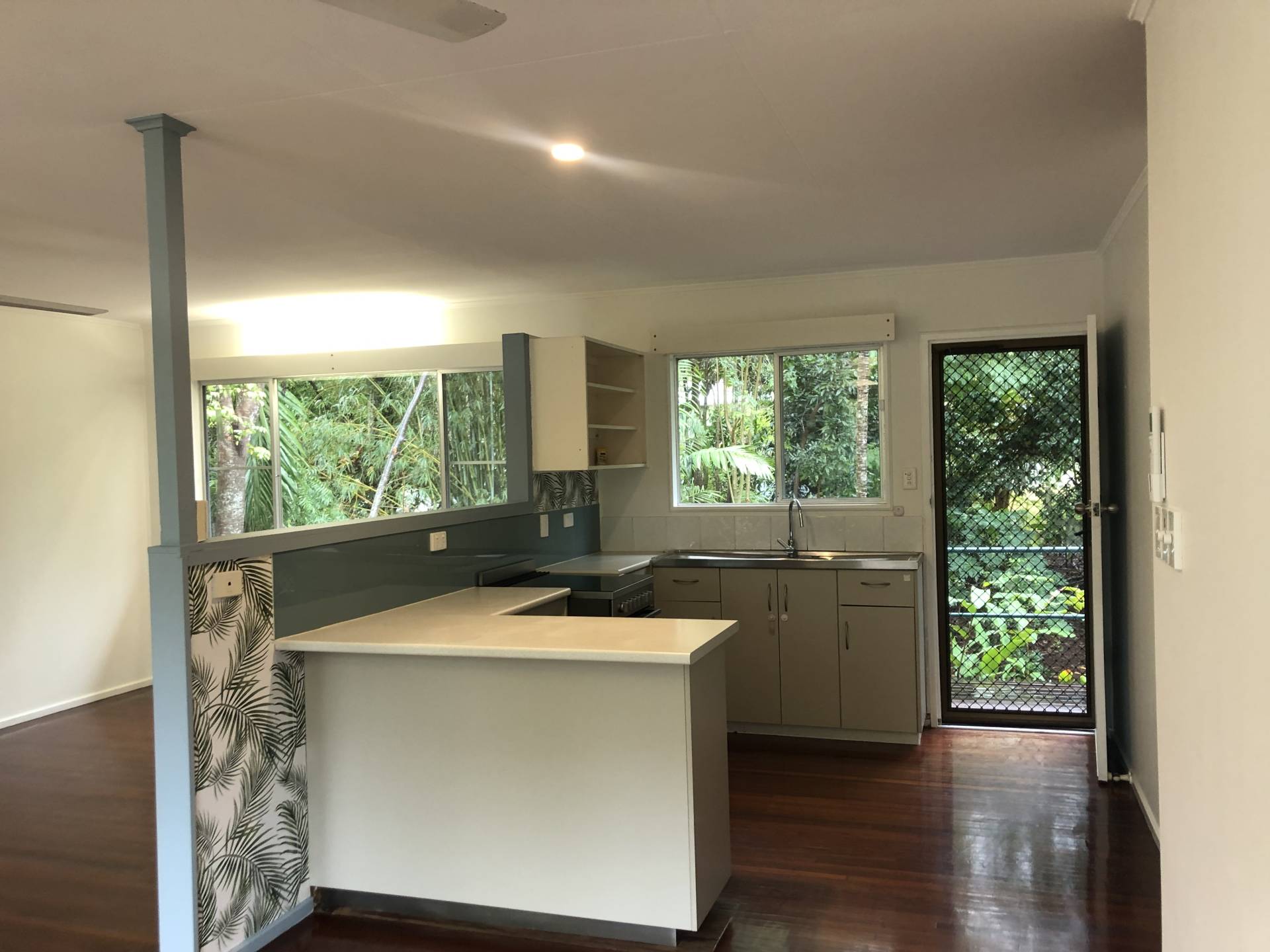 6 Birt Street, Picnic Bay - Thumbnail 3