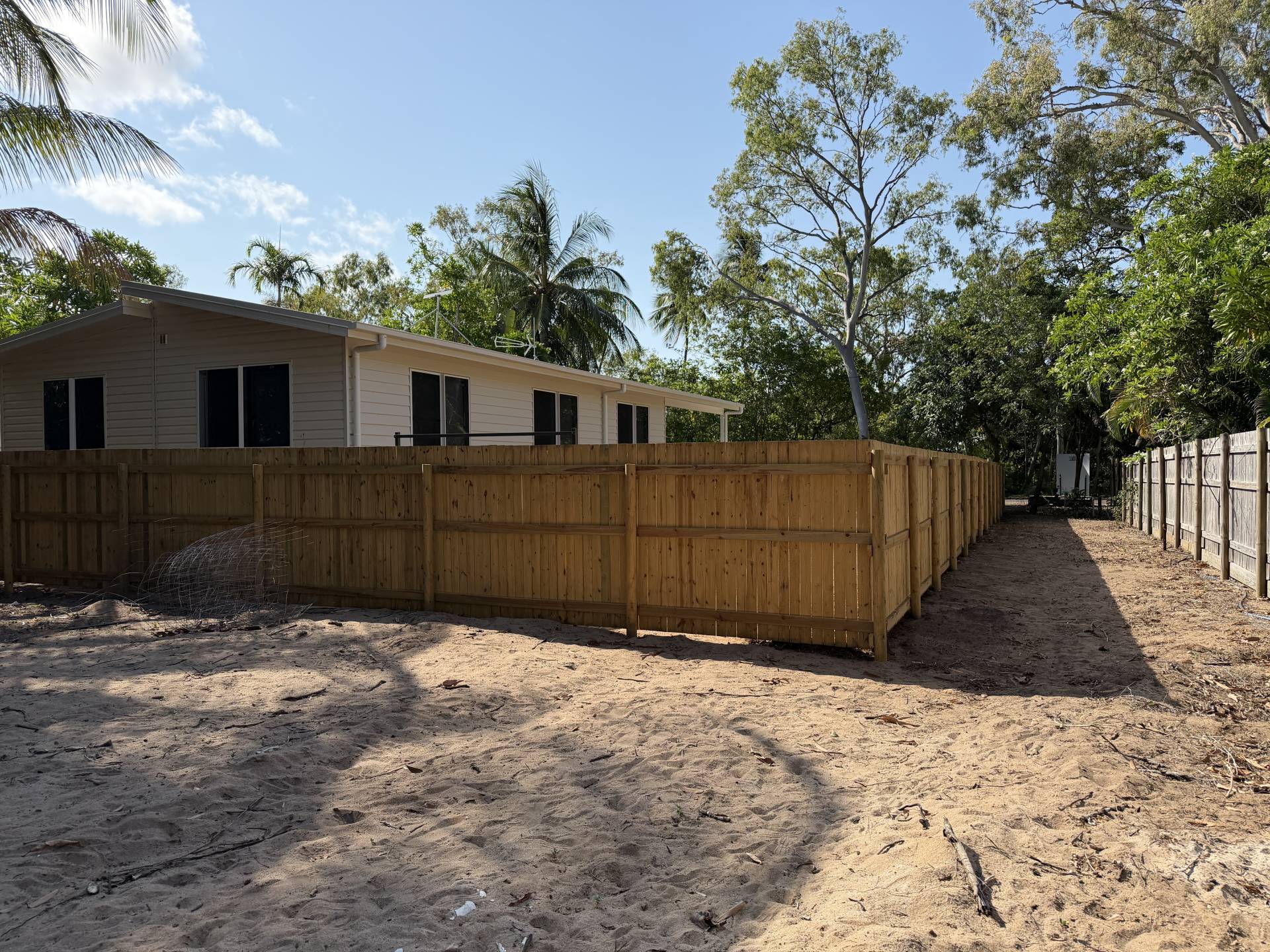 44 Henry Lawson St, Horseshoe Bay - Thumbnail 4