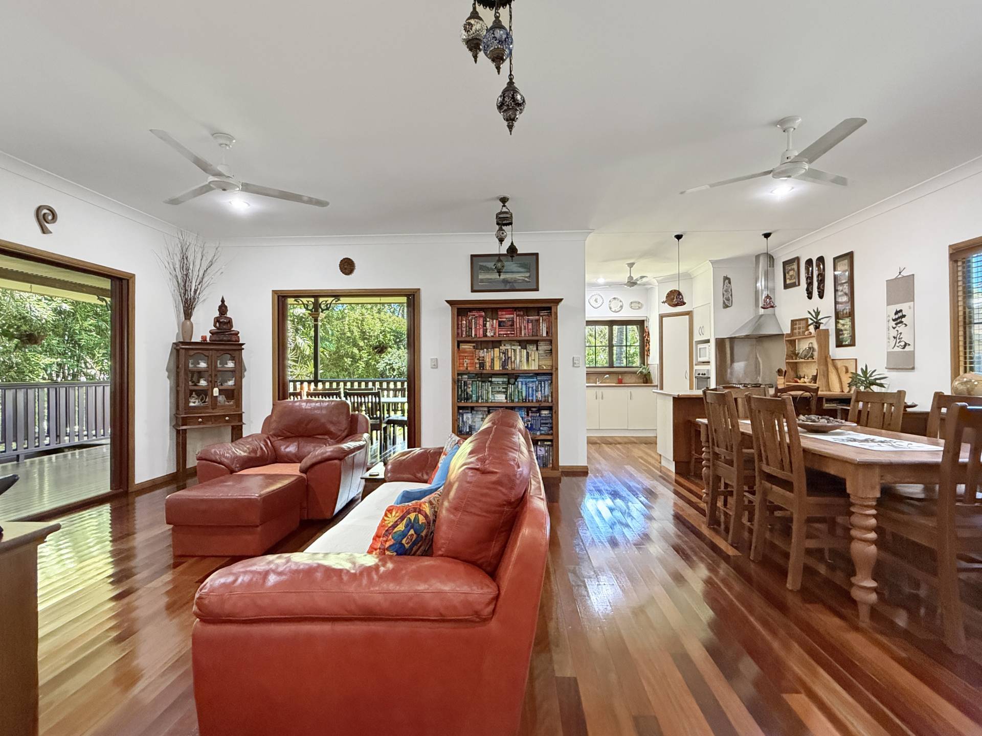 16 Murray St, Nelly Bay - Image 1
