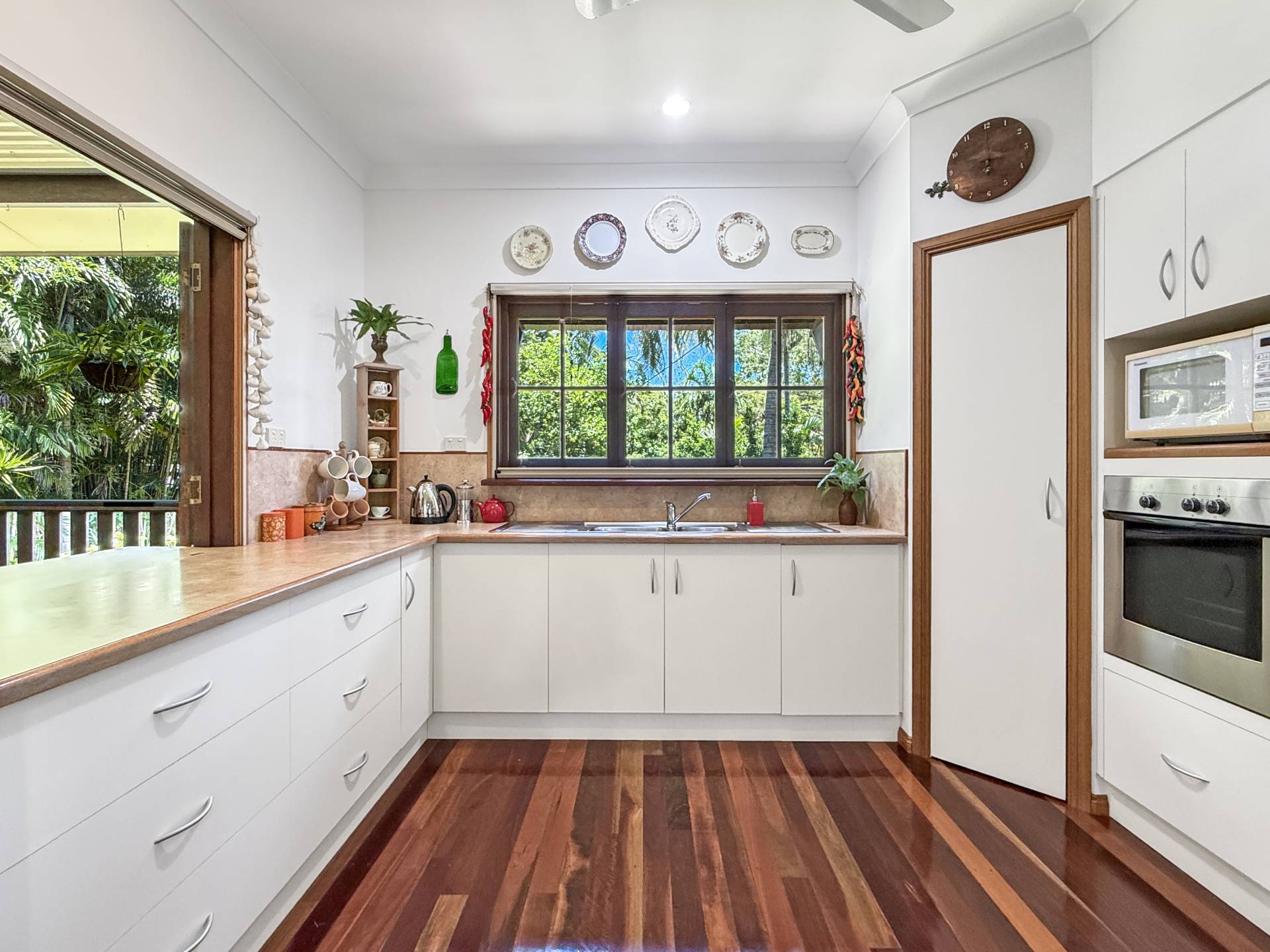 16 Murray St, Nelly Bay - Thumbnail 4