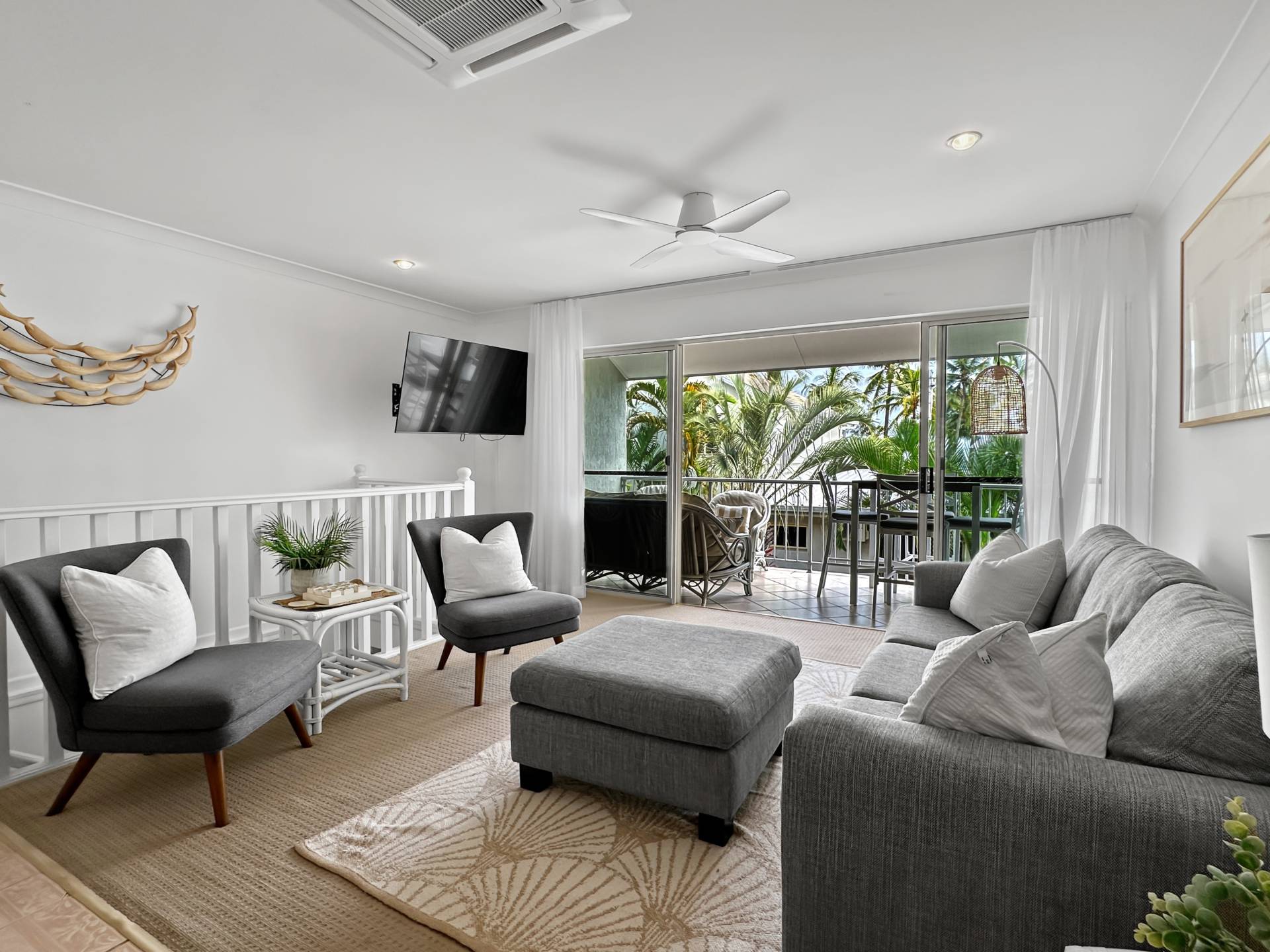 Unit 10, 13-15 Pacific Drive, Horseshoe Bay - Thumbnail 6