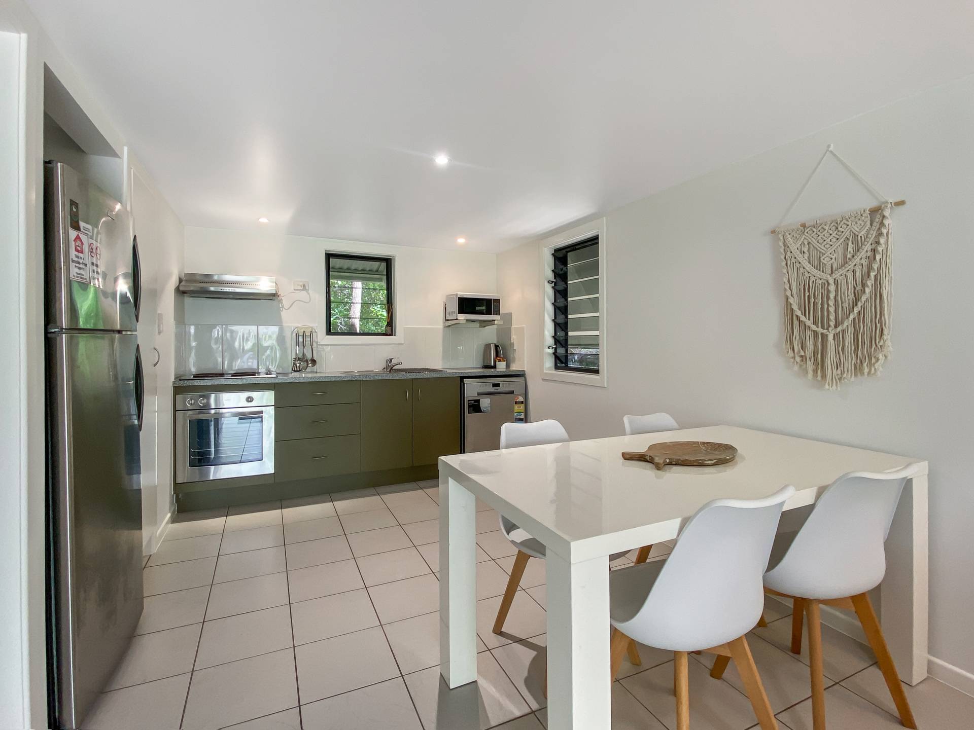 10, 42 Yates Street 'Canopy', Nelly Bay - Thumbnail 8
