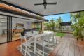 STYLISHLY RENOVATED FAMILY ENTERTAINER!