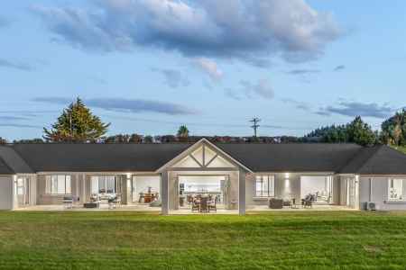 Spacious Family Living with Dual-Living Flexibility