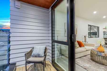 Modern Living Meets Comfort