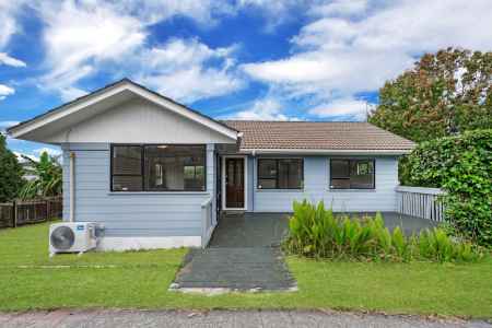 Totara Vale, 3 bedrooms & 2 bathroom