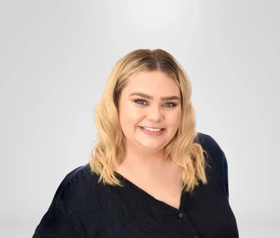 Mackenzie Booth photo