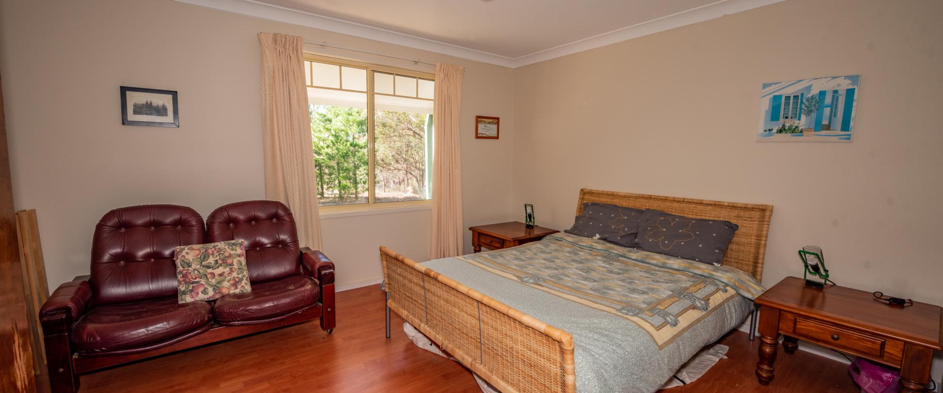 McDonald Lawson Your Rural Retreat Awaits