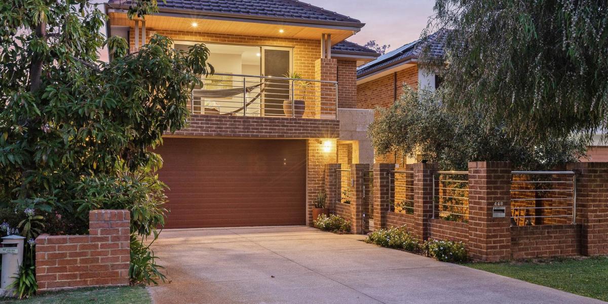 Majestic Central Estate Agents Home