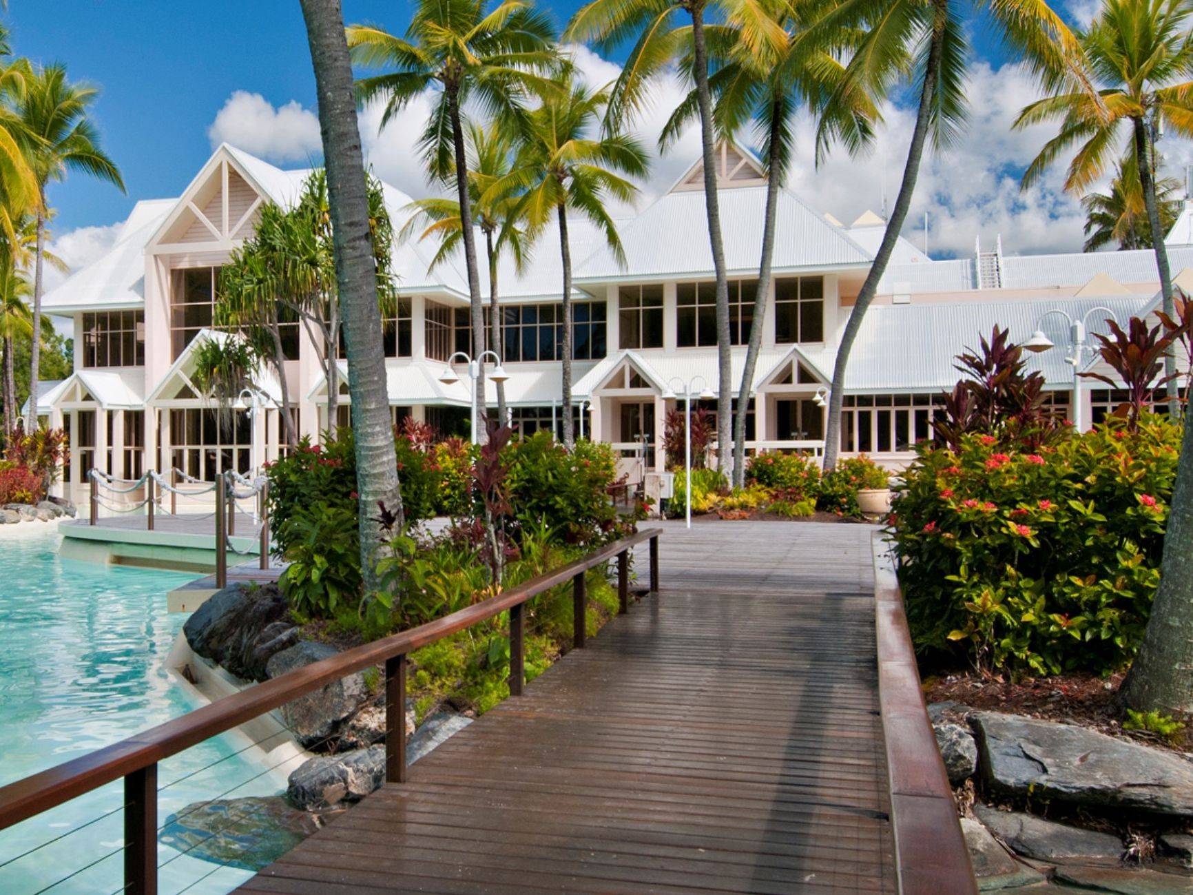 Mirage Villa 105 Bougainvillea Way South, Port Douglas SOLD by Tony McGrath Real Estate