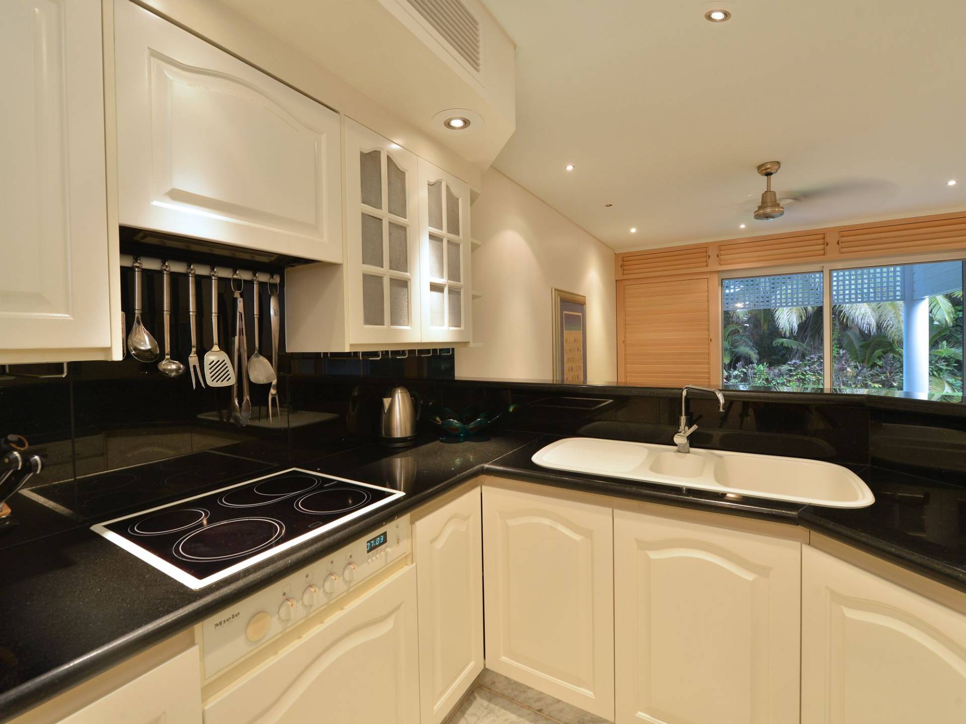 Mirage Villa 105 Bougainvillea Way South, Port Douglas SOLD by Tony McGrath Real Estate