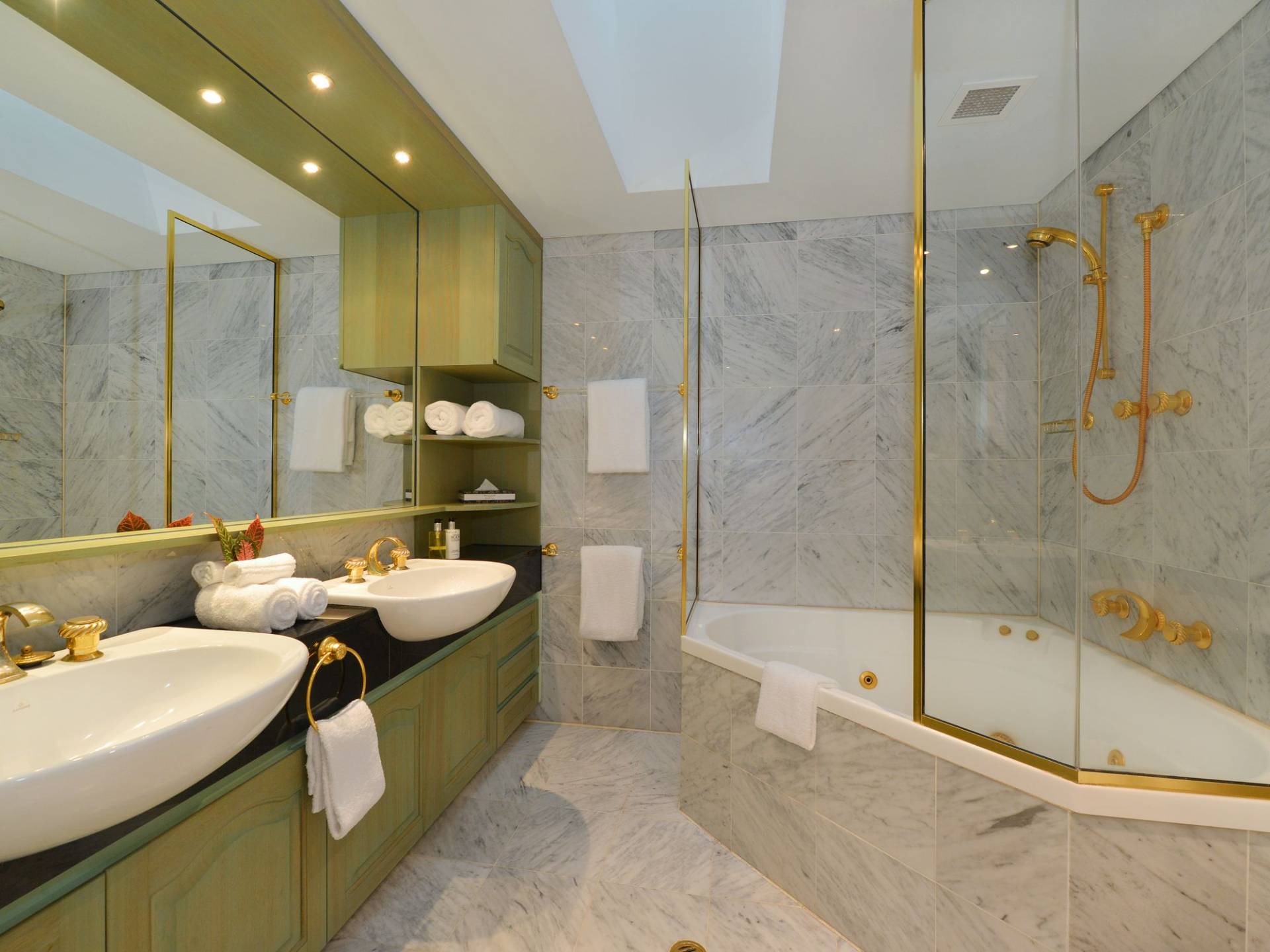 Mirage Villa 105 Bougainvillea Way South, Port Douglas SOLD by Tony McGrath Real Estate