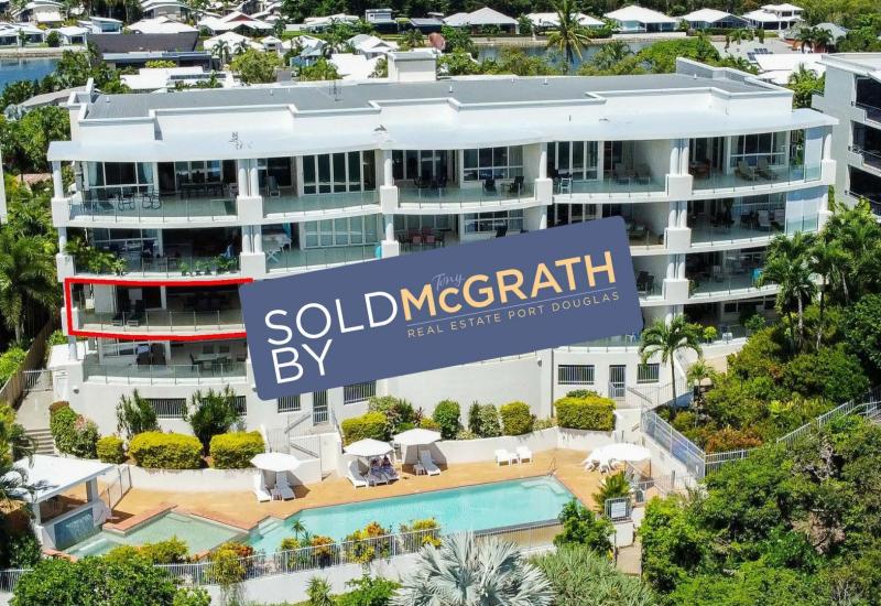FIRST TIME OFFERED! UNLIMITED OCEAN VIEWS! This is the next investors paradise!  Fully furnished 200m2 apartment ready to let or live in.
