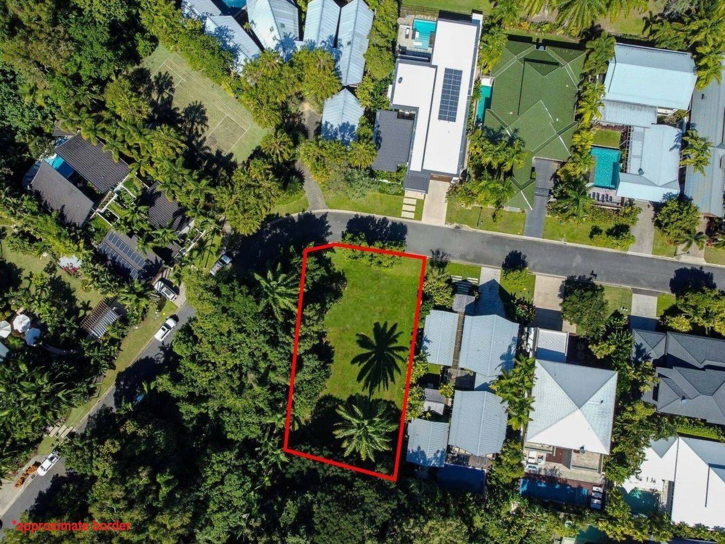 33 Beachfront Mirage, Port Douglas SOLD by Tony McGrath Port Douglas