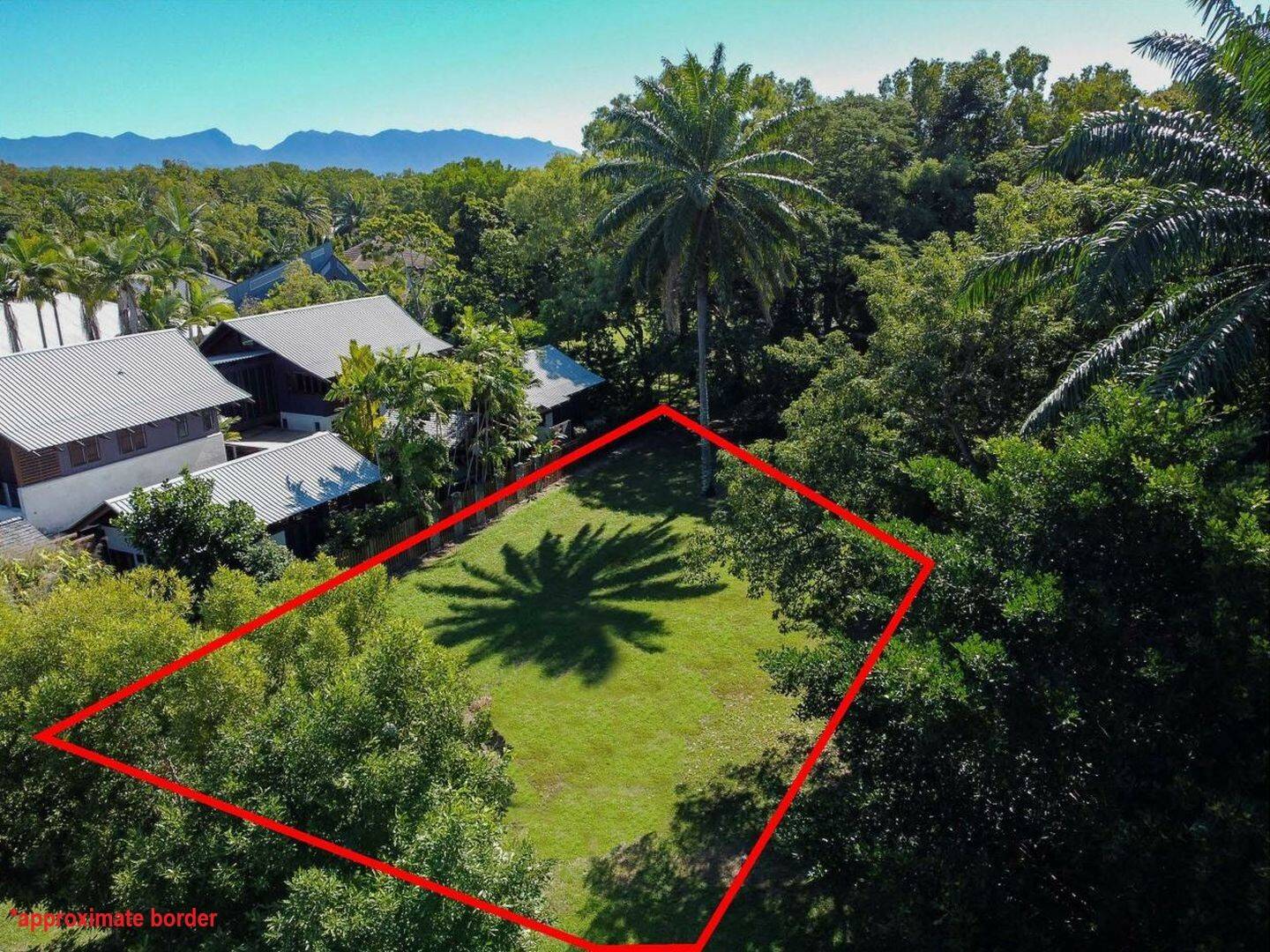 33 Beachfront Mirage, Port Douglas SOLD by Tony McGrath Port Douglas