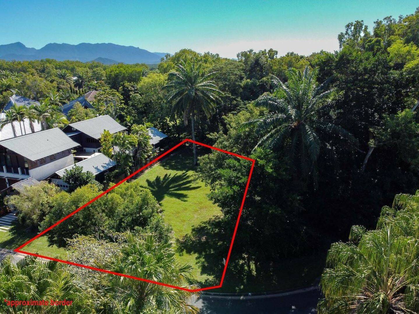 33 Beachfront Mirage, Port Douglas SOLD by Tony McGrath Port Douglas