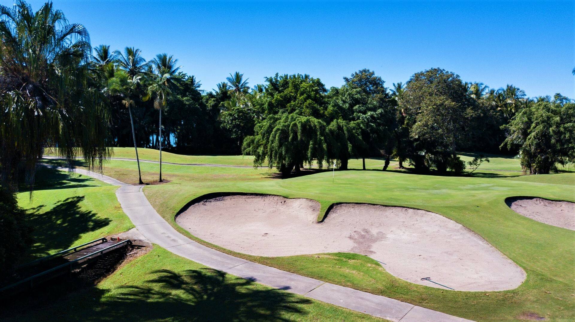 33 Beachfront Mirage, Port Douglas SOLD by Tony McGrath Port Douglas