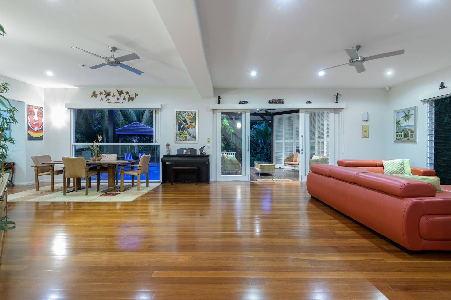 27 Beachfront Mirage, Port Douglas House For Sale