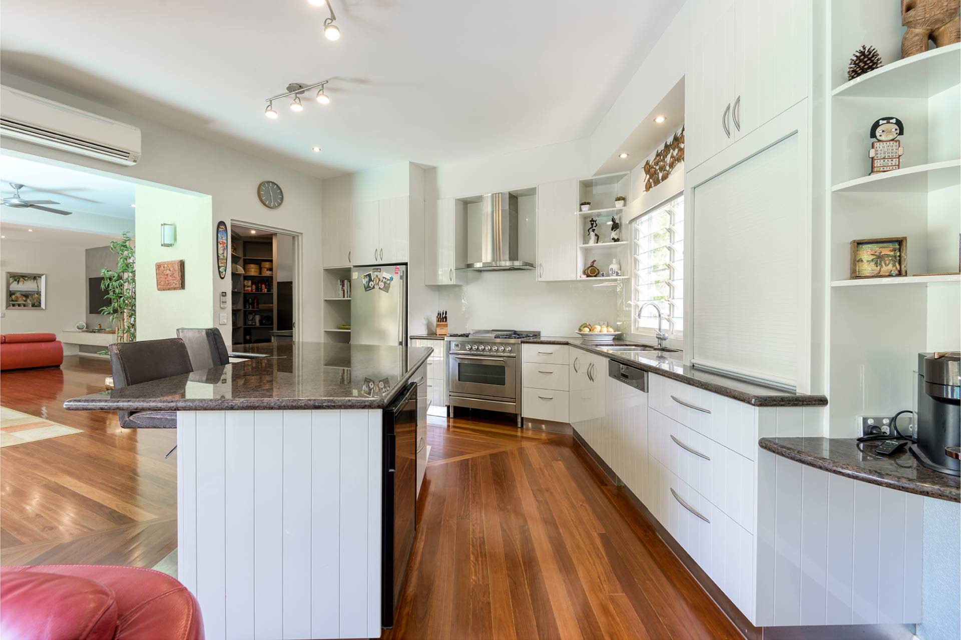 27 Beachfront Mirage, Port Douglas House For Sale