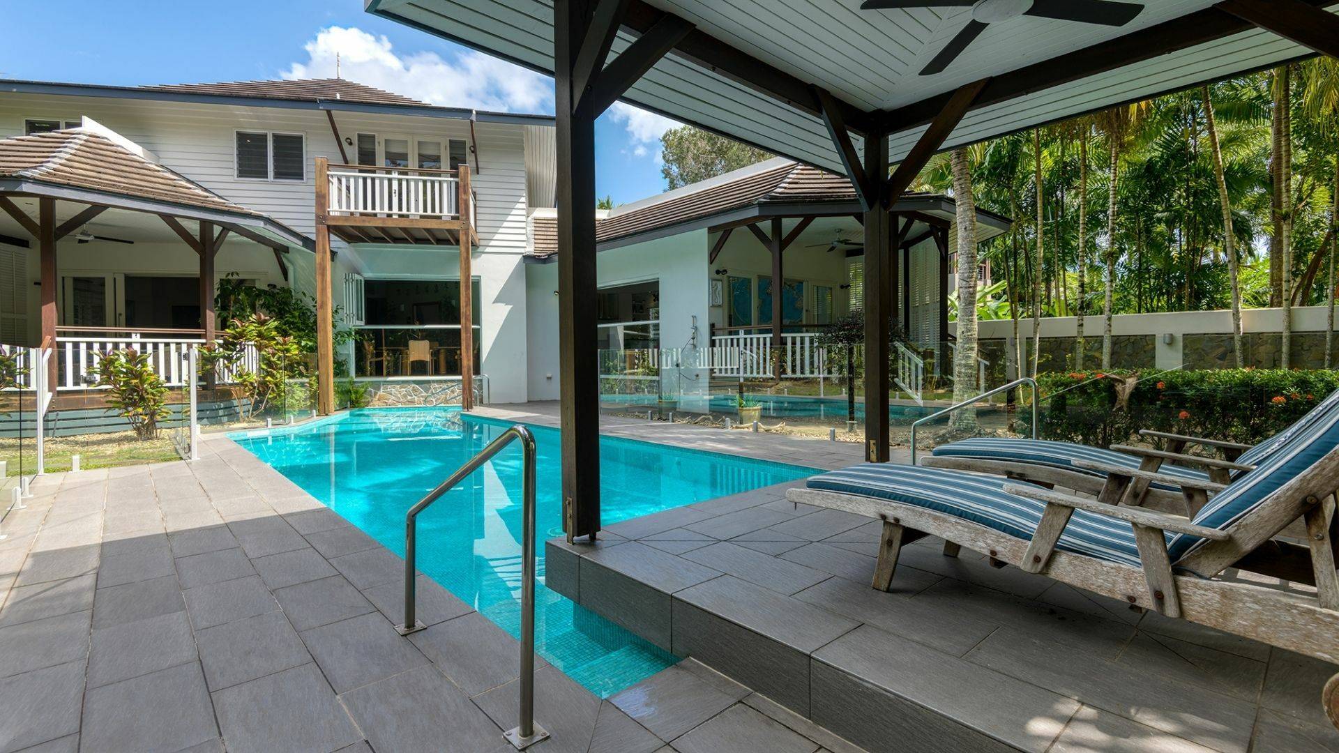 27 Beachfront Mirage, Port Douglas House For Sale