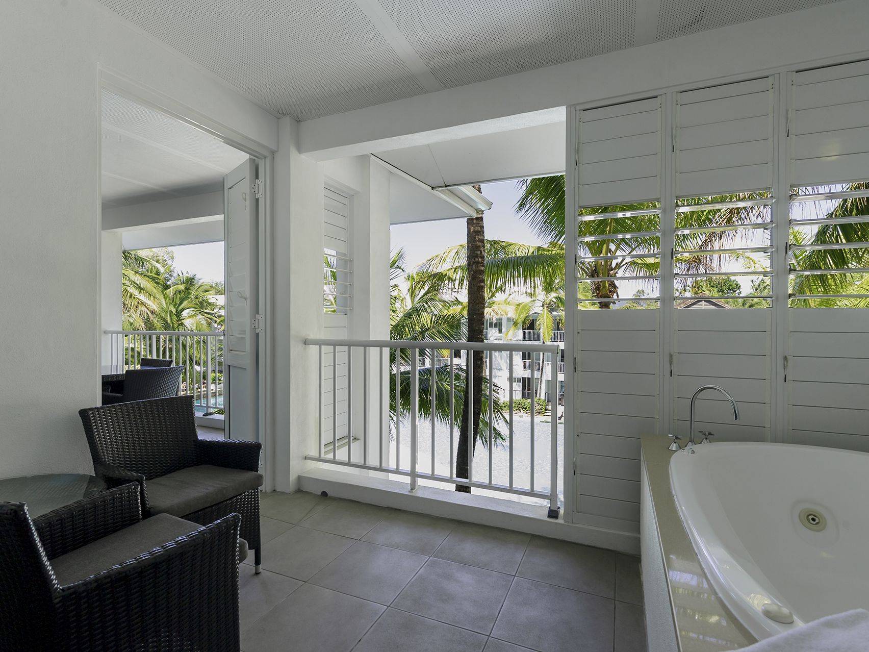 Beach Club Port Douglas SOLD by Tony McGrath Real Estate