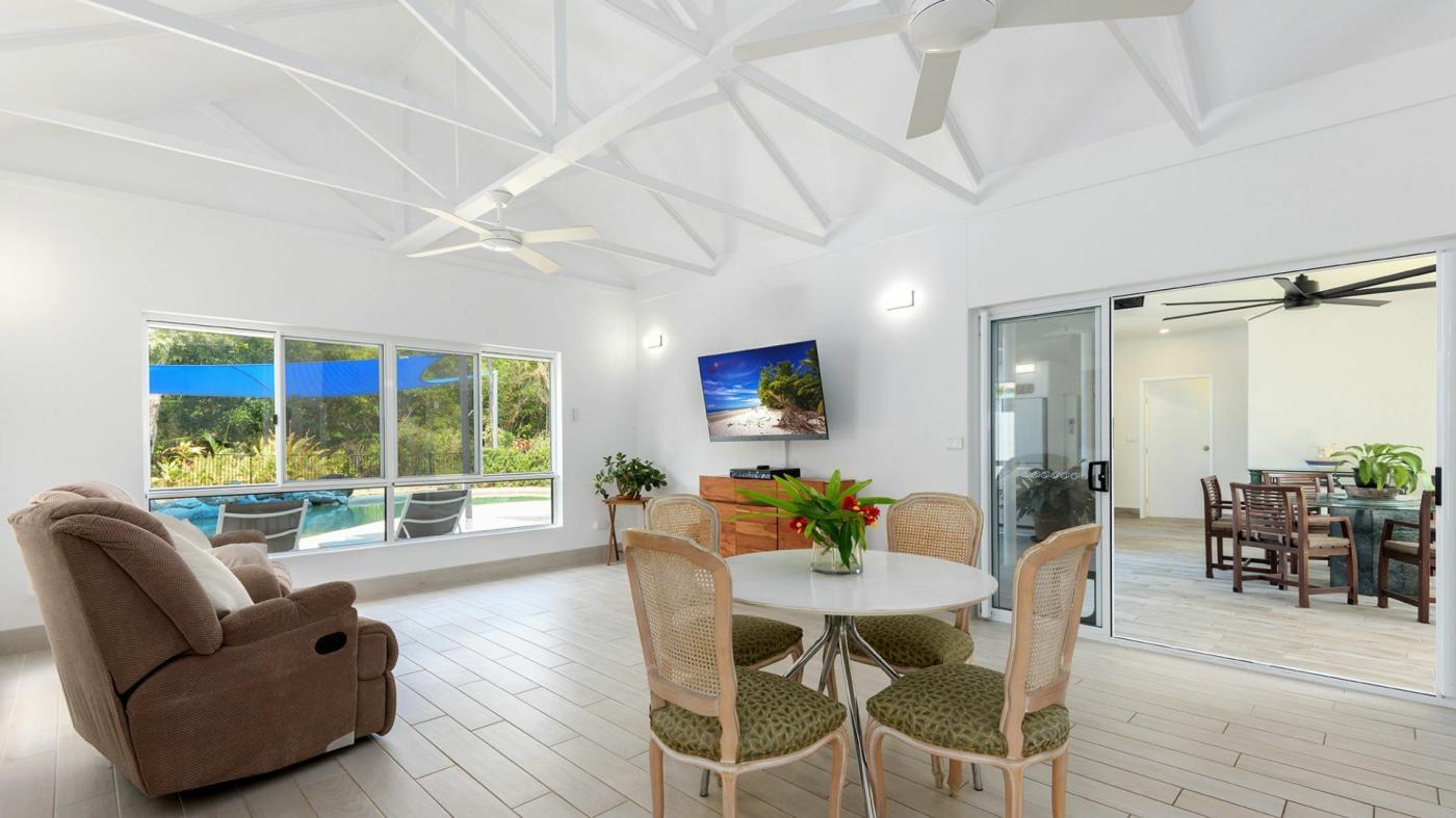 https://www.tonymcgrath.com.au/property/63/42-endeavour-st-port-douglas-qld