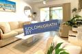 Beautifully renovated 2 bedroom unit, walking distance to town!