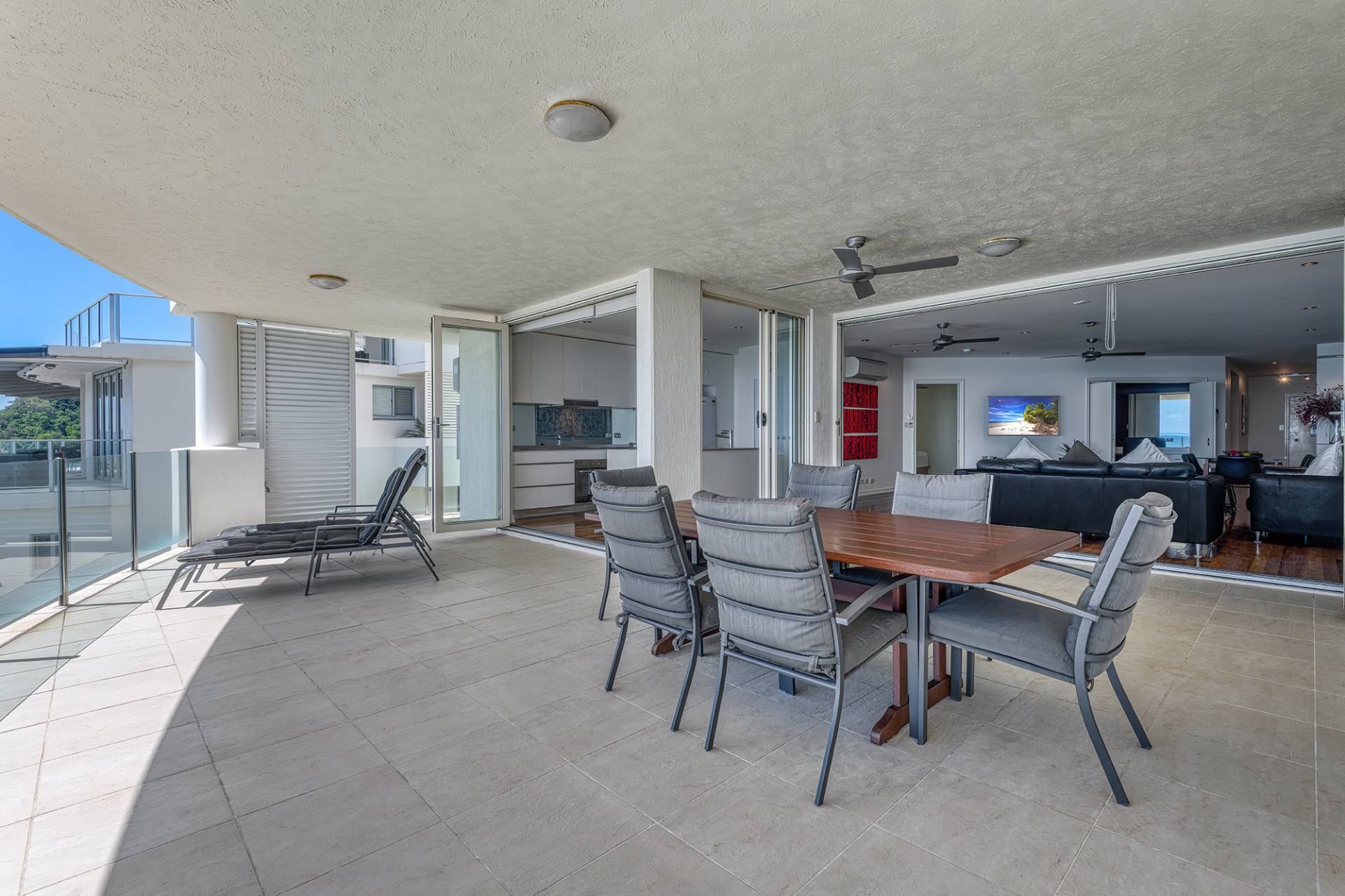 Unit 10, 88-90 Moore St, Trinity Beach SOLD by Tony McGrath Real Estate Port Douglas