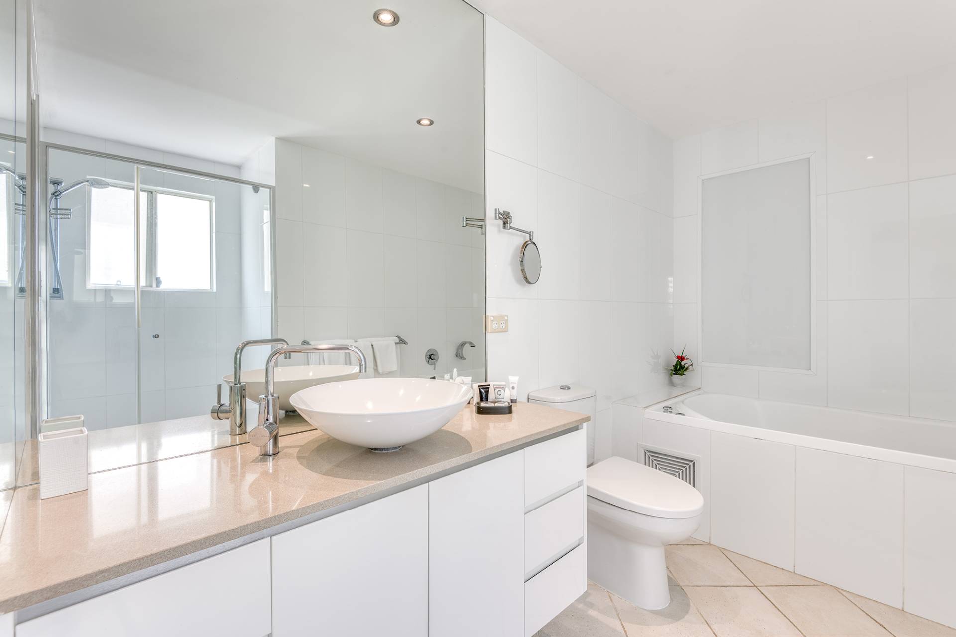 Unit 10, 88-90 Moore St, Trinity Beach SOLD by Tony McGrath Real Estate Port Douglas