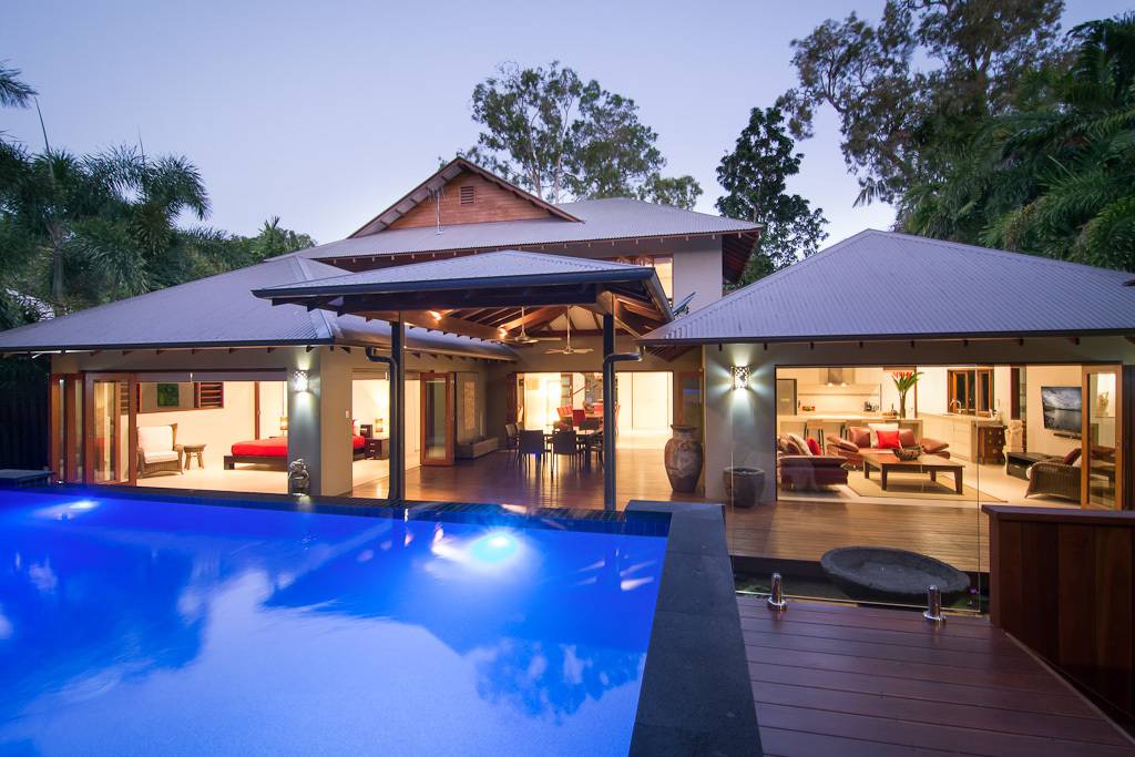 Luxury 5 bedroom home near Four Mile Beach Port Douglas