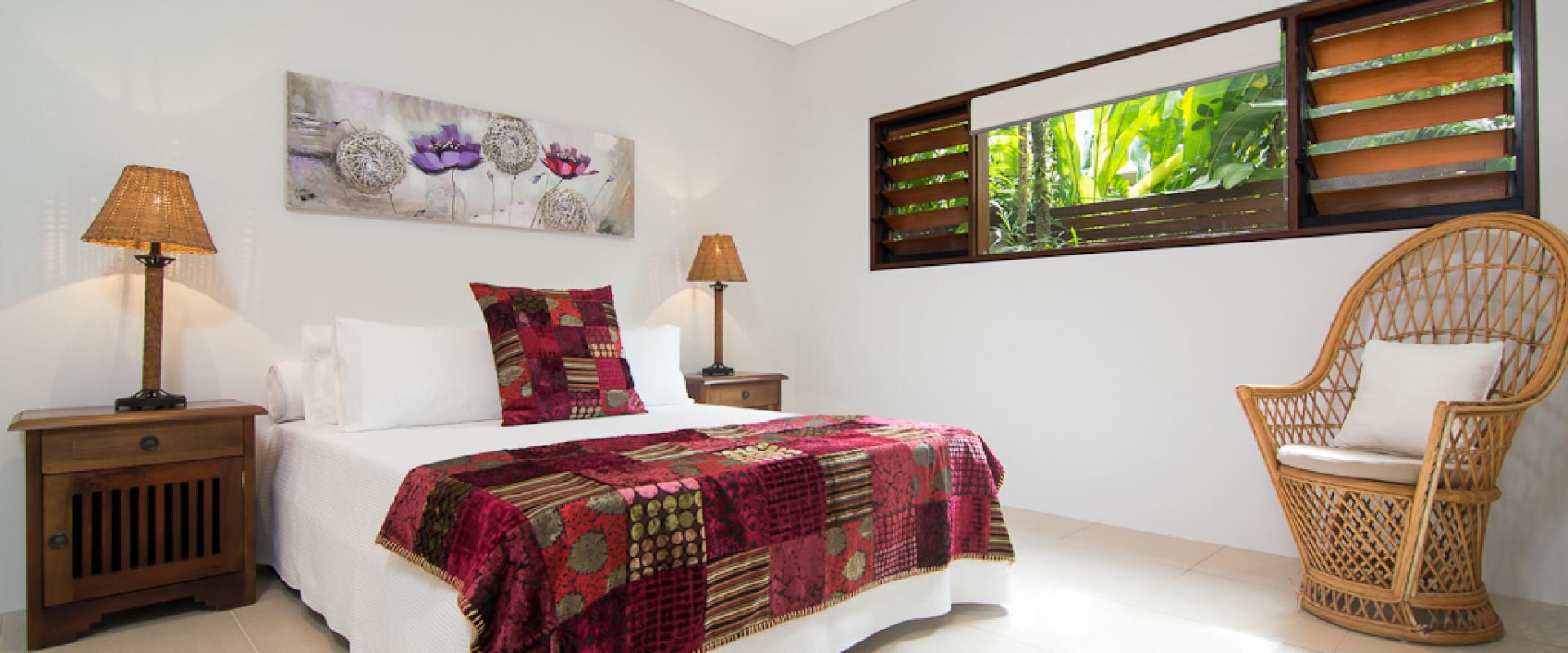 Luxury 5 bedroom home near Four Mile Beach Port Douglas
