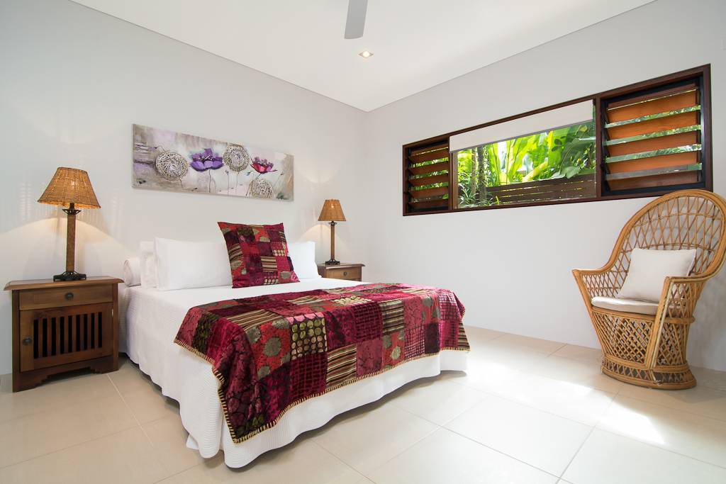 Luxury 5 bedroom home near Four Mile Beach Port Douglas