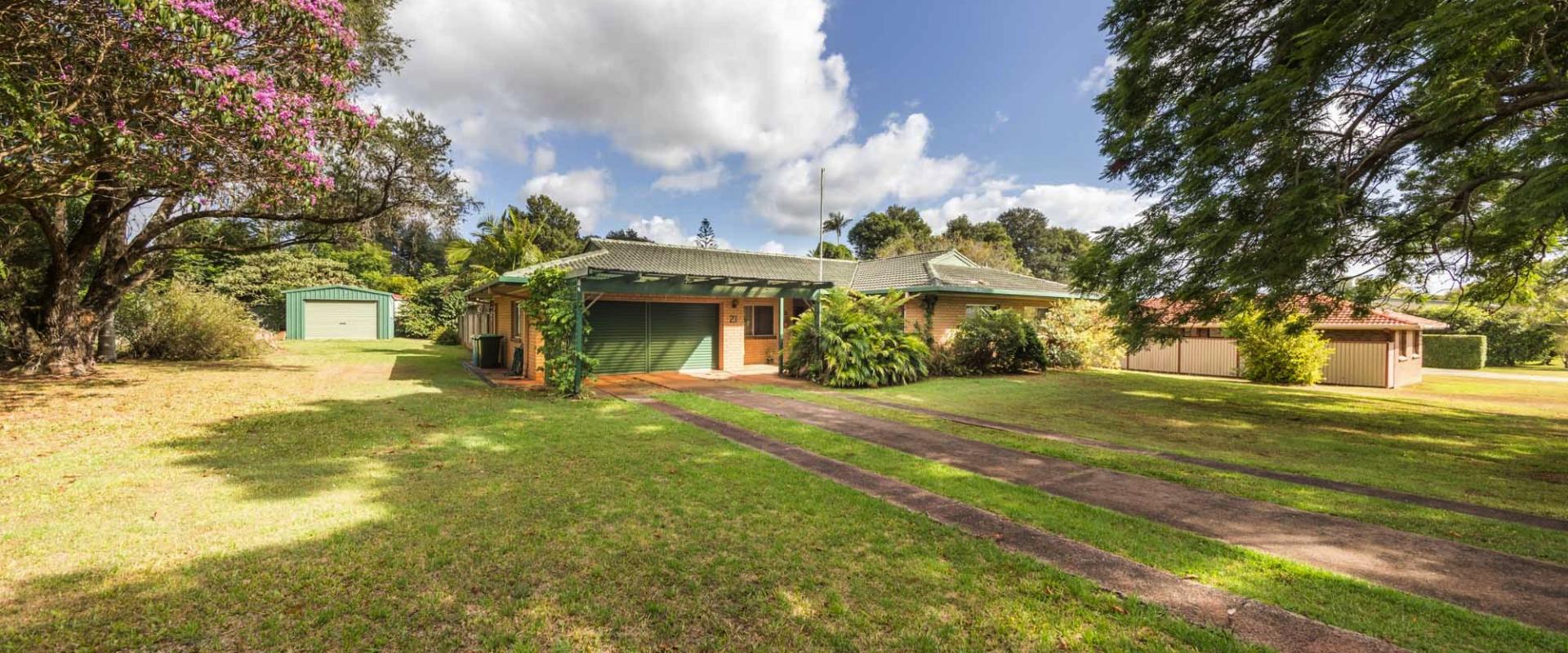 "Madeline" - Level Half Acre, Shed, Pool, Studio, Central Location!