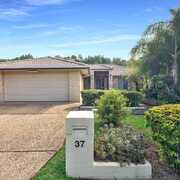 Buyer of a House in Pacific Paradise