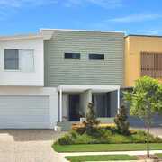 Seller of a House in Pacific Paradise