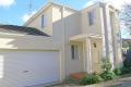 Immaculate 3 bedroom townhouse in top location...