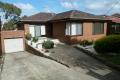 RENOVATED FAMILY HOME IN OUTSTANDING RIVERSIDE...