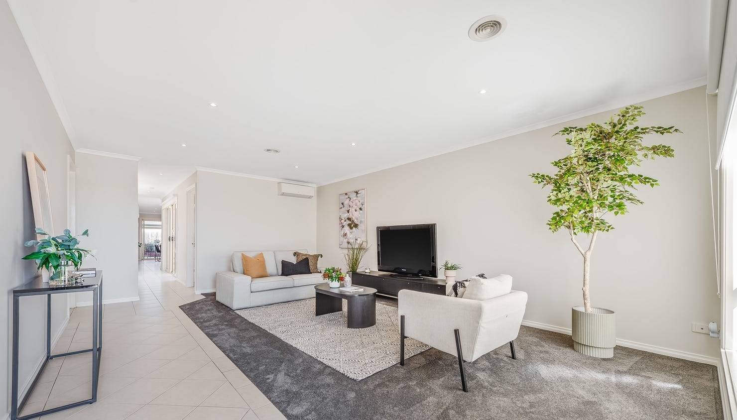 Unit 1, 25 Jade Way, Hillside - Thumbnail 2