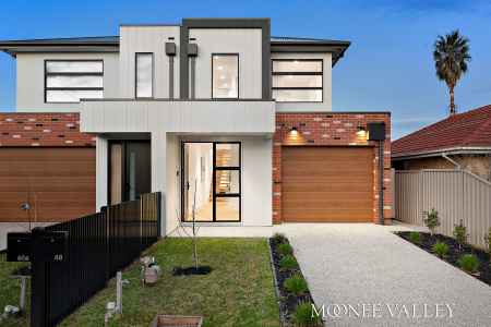 BRAND NEW CUSTOM BUILT DESIGNER LIVING!
