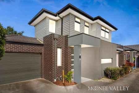 IDEAL FIRST HOME / INVESTMENT OPPORTUNITY!