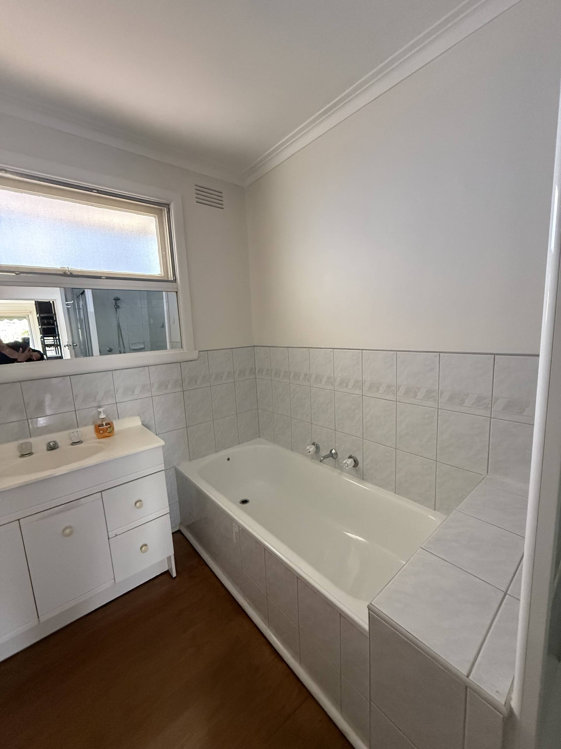 68 Mountain View Ave, Avondale Heights - Thumbnail 5