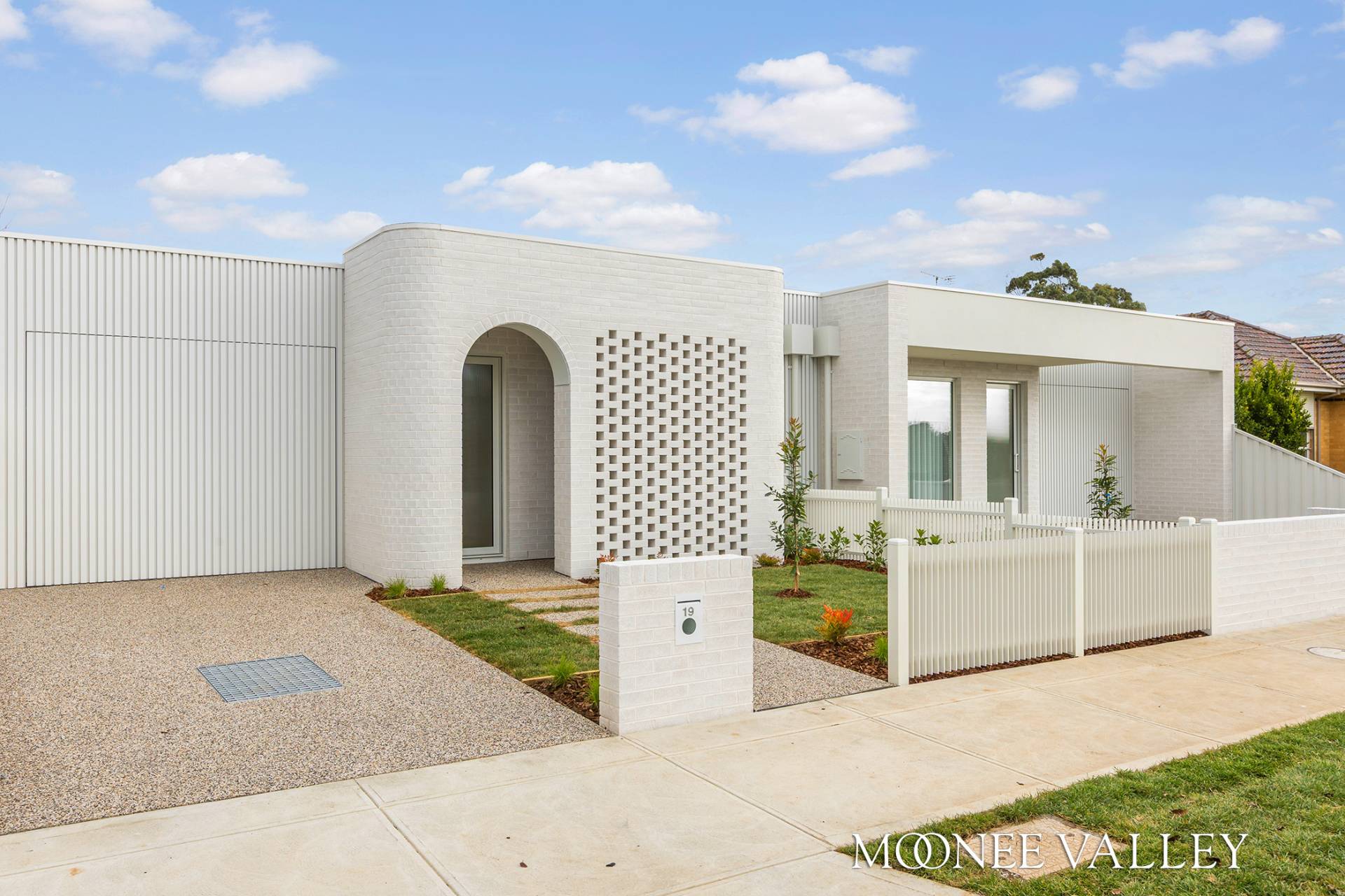 19 Laurence Avenue, Airport West - Image 1