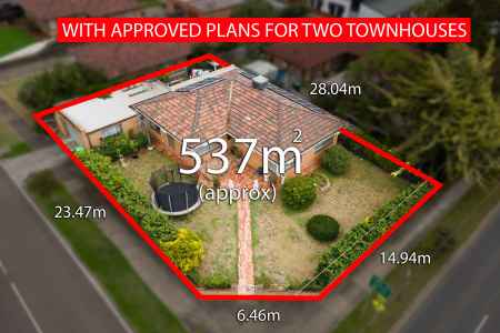 CORNER BLOCK WITH APPROVED PLANS – PRIME DEVELOPMENT OPPORTUNITY