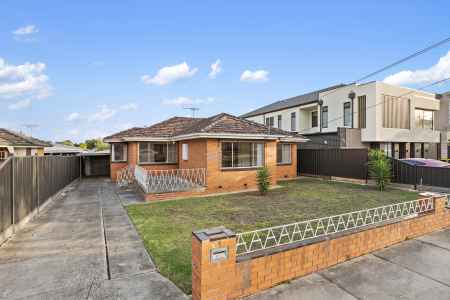 IMMACULATE & PACKED WITH POTENTIAL!