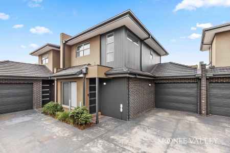 INNER-WEST ENTERTAINER!