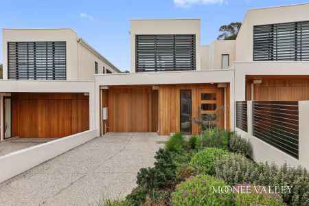 Brand-New Luxury with Uninterrupted Parkland Views