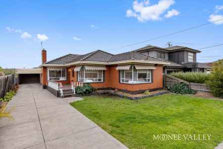 Endless Potential on a Huge 758sqm Allotment