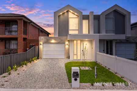 A Masterpiece of Brand-New Family Luxury
