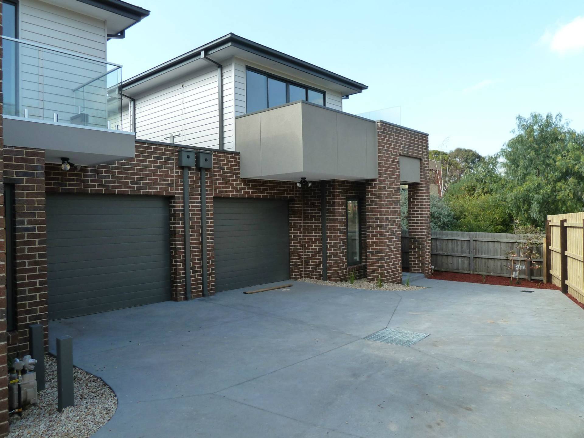 4, 7 Adelaide Street