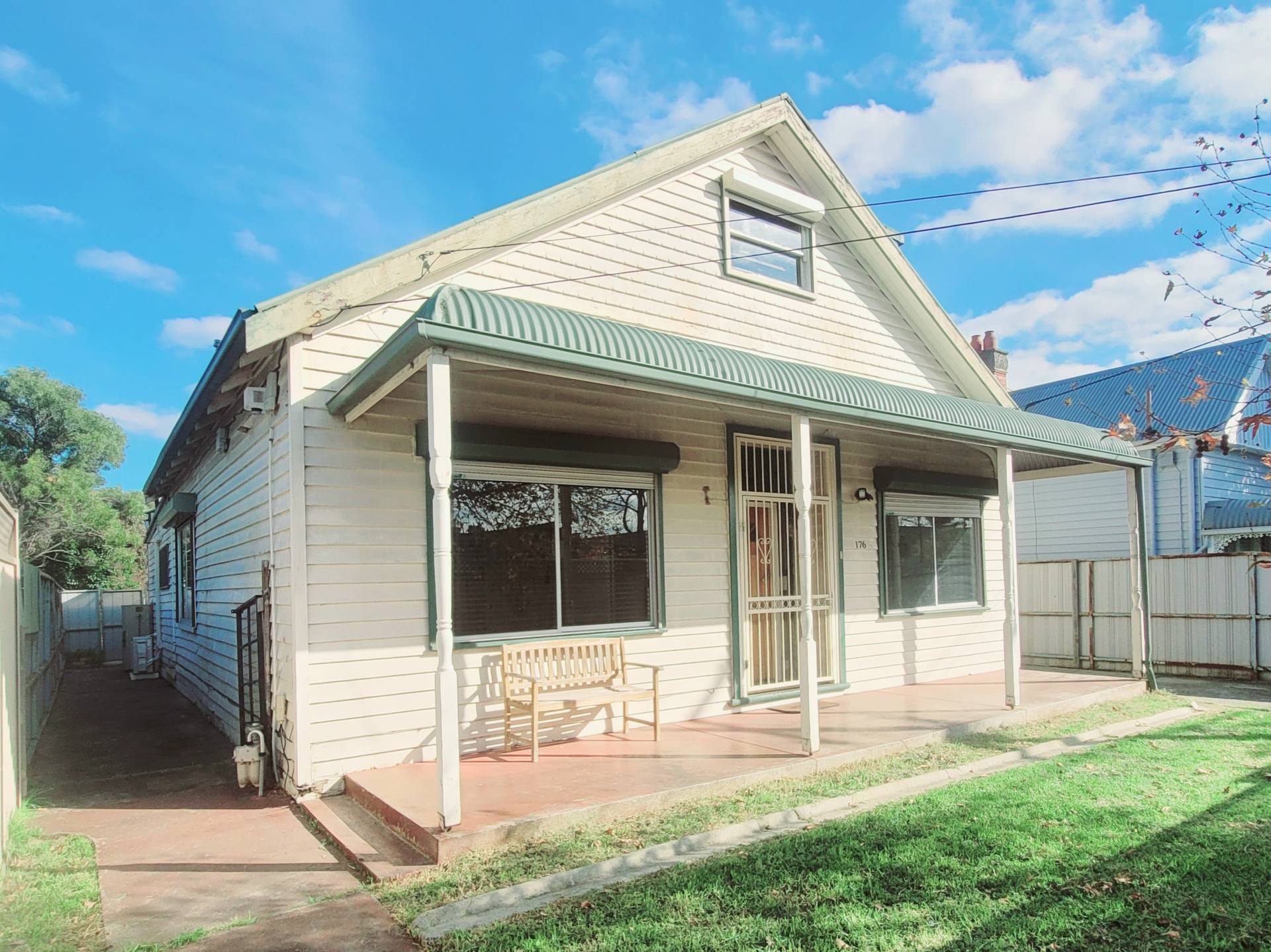 176 Epsom Rd